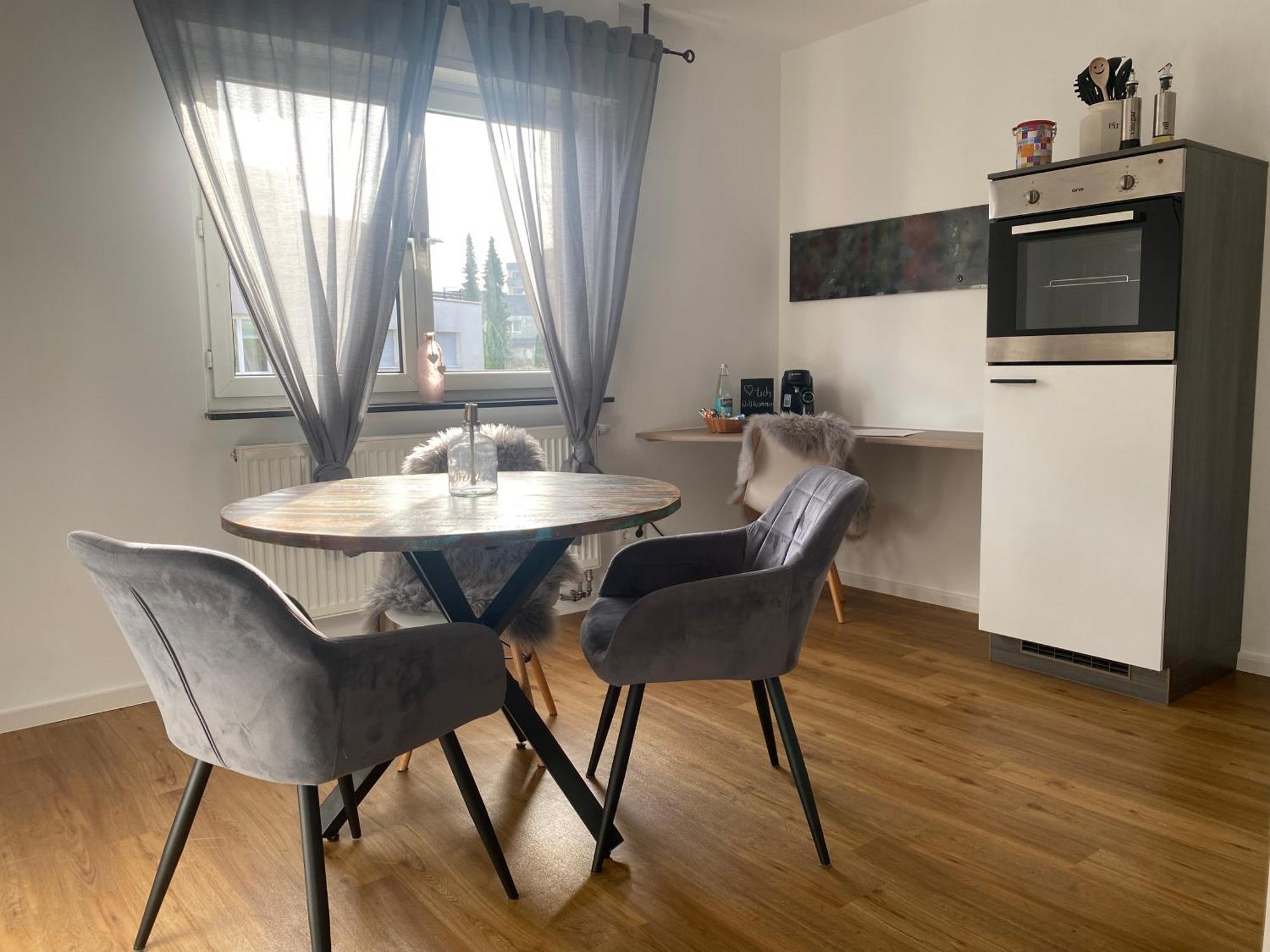 Apartment Roomy Comfort - Zwischen Heidelberg Und Mannheim 에딘겐넥카르하우젠 외부 사진